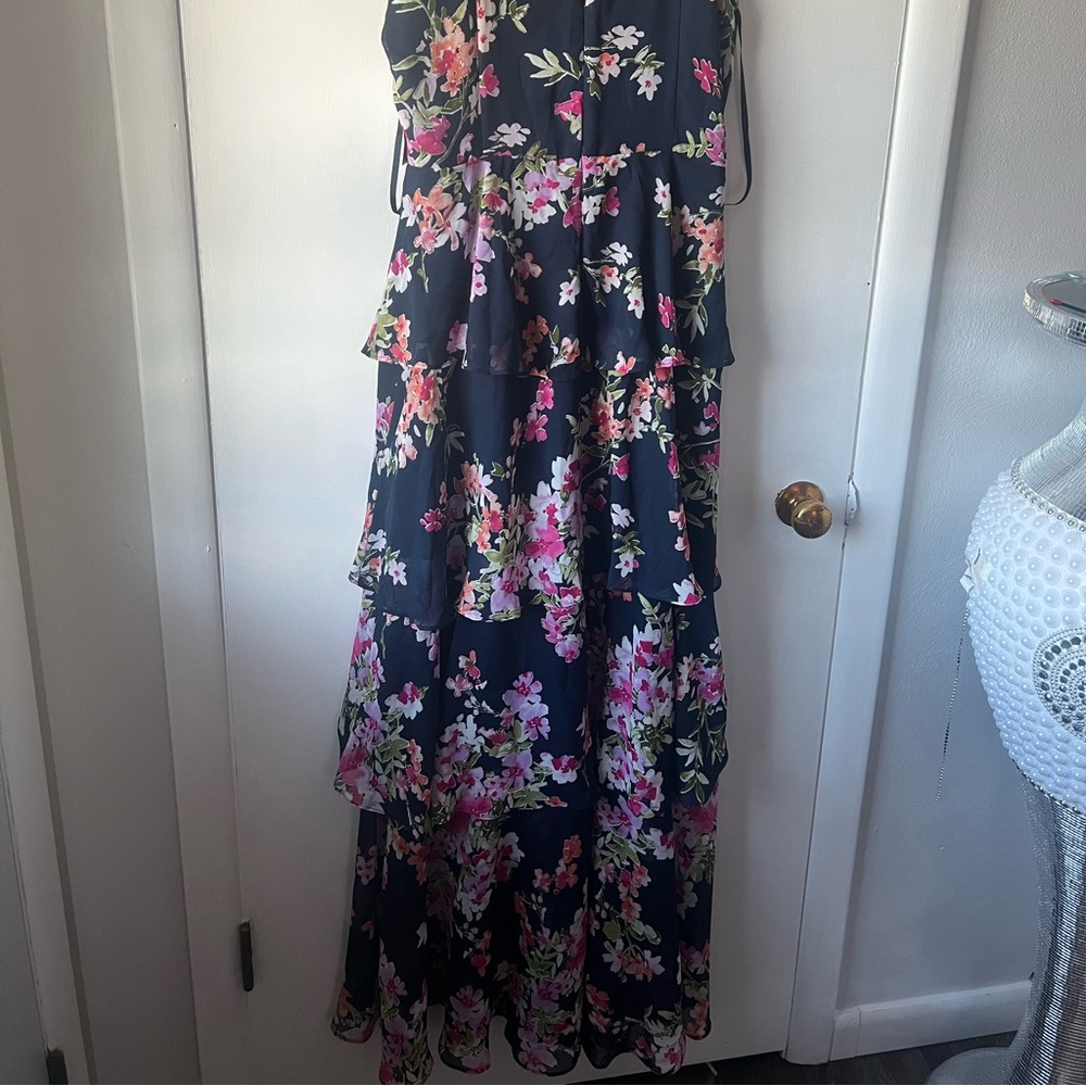 Jessica Howard halter neck dress